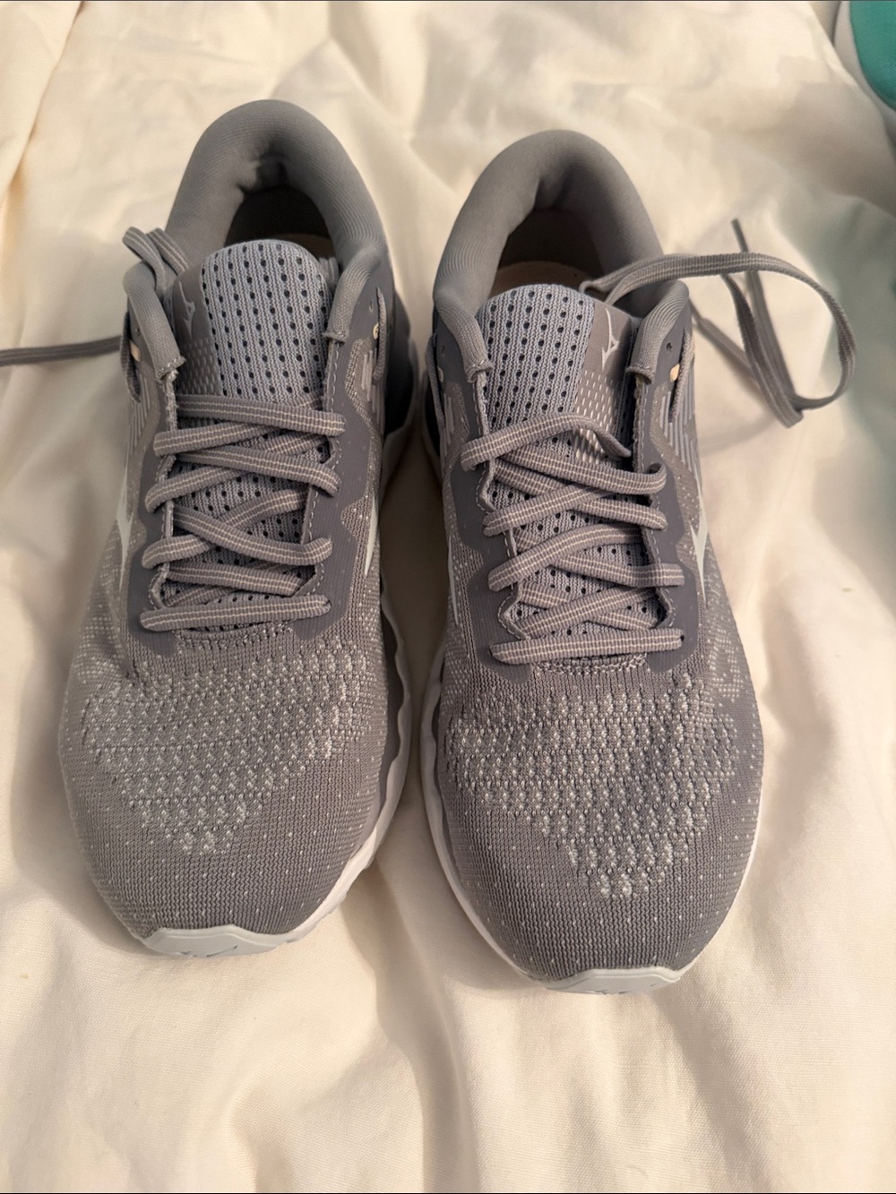 Mizuno Gray Knit Athletic Shoes